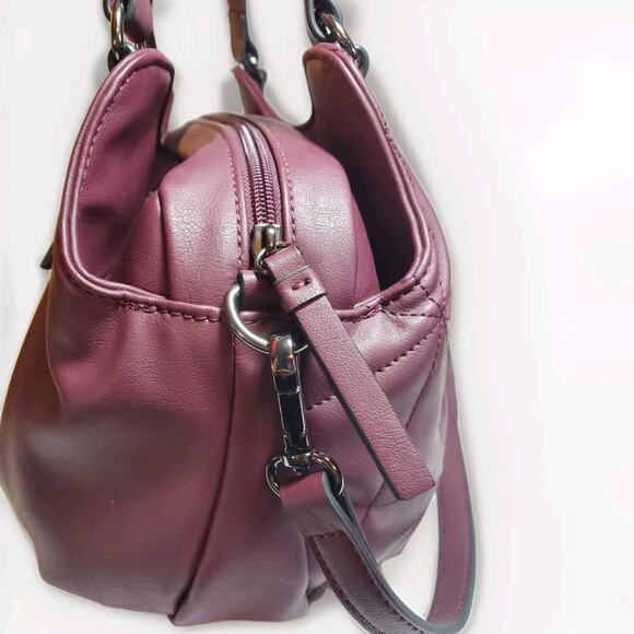 Simply Vera Vera Wang Collection Burgandy Quilted Buena Satchel Crossbody Bag - Picture 8 of 16